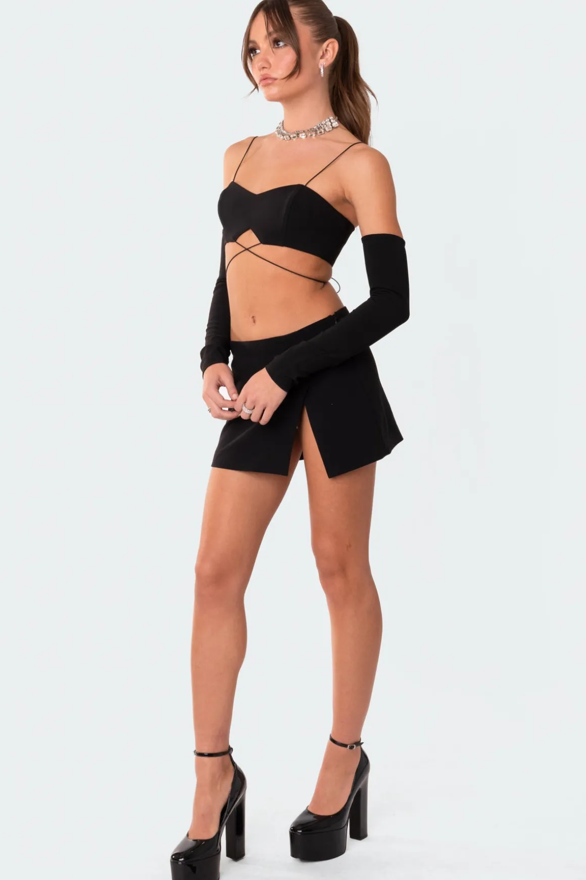 Beatrix separate sleeves crossed crop top
