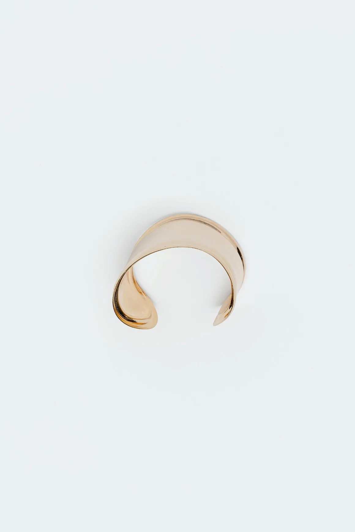 Curvy Arm Cuff