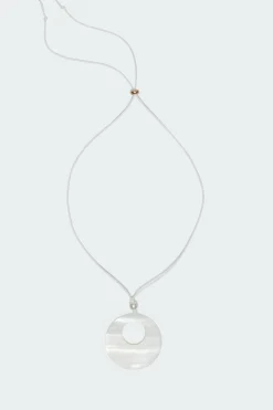 Sunshine Circle Shell String Necklace