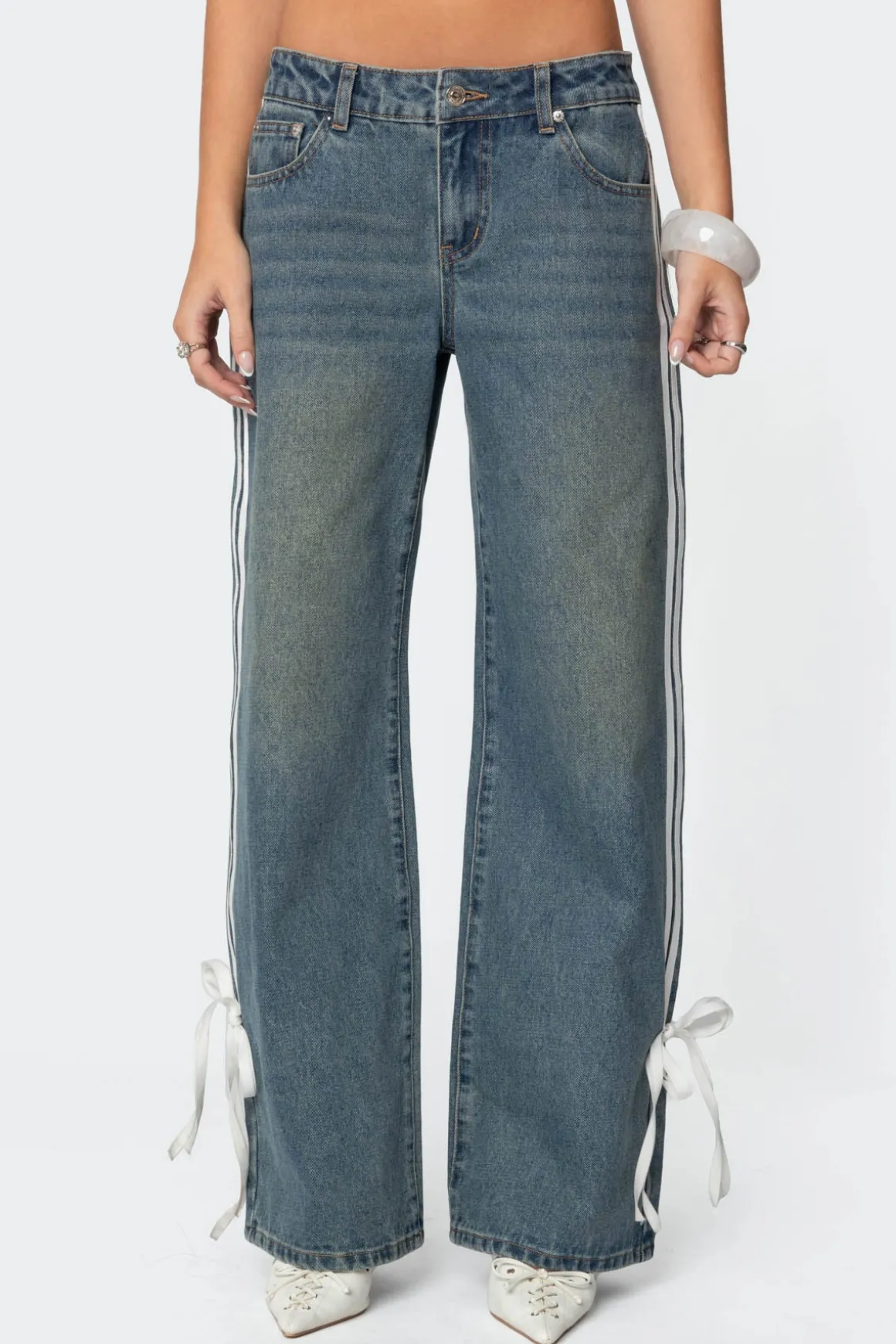 Washed Low Rise Ribbon Jeans