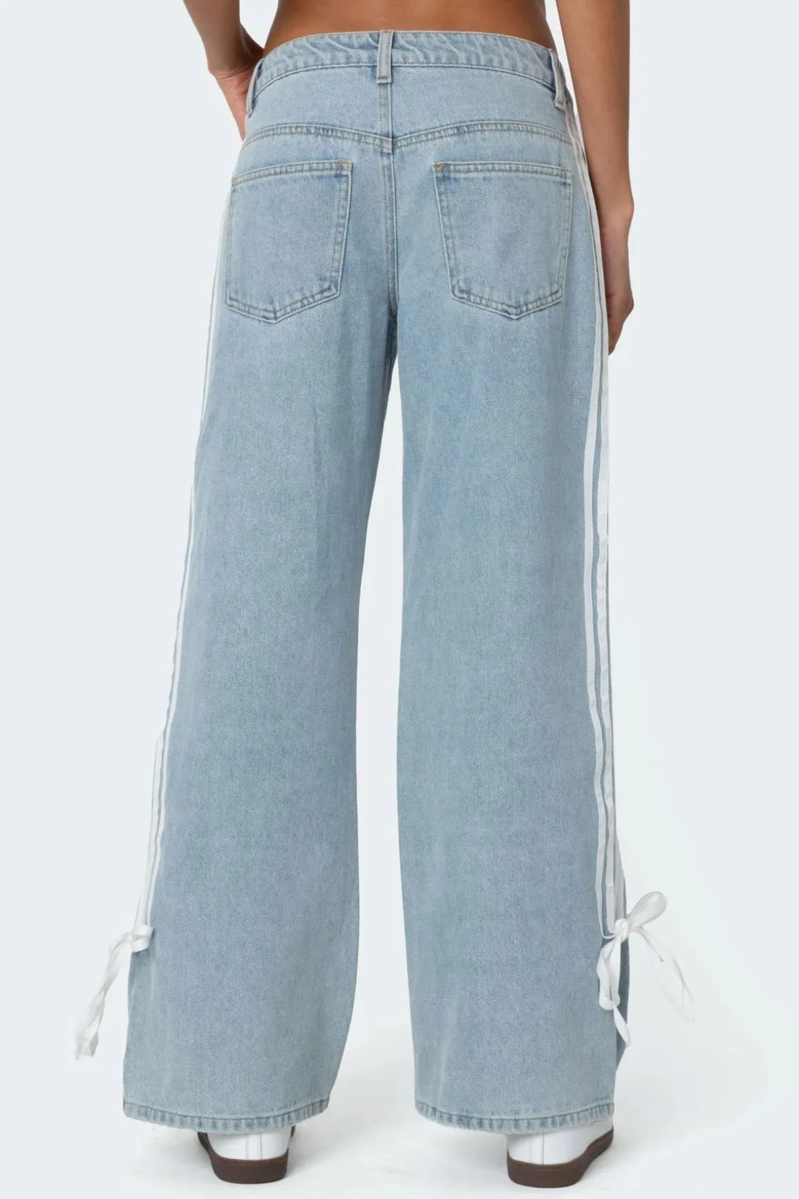 Washed Low Rise Ribbon Jeans