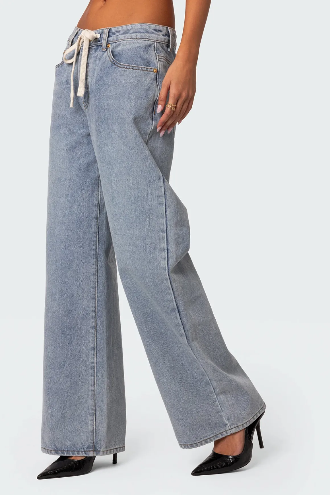 Wynn Low Rise Oversized Jeans