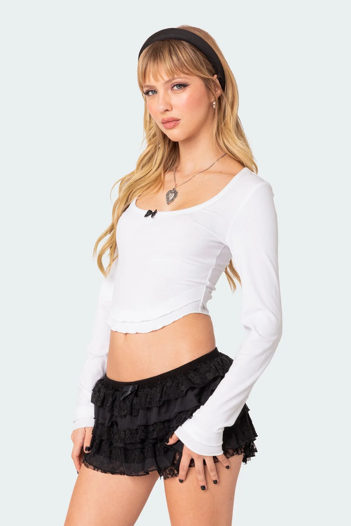 Yara Ribbed Ruffle Hem Top